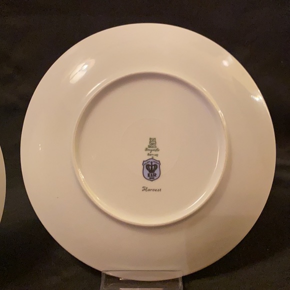 Classic Golden Crown E&R Harvest Plates - Picture 5 of 8